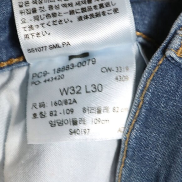 Levis Premium 724 High Rise Straight Leg Jeans Light Med Wash Stretch Denim - Picture 6 of 9